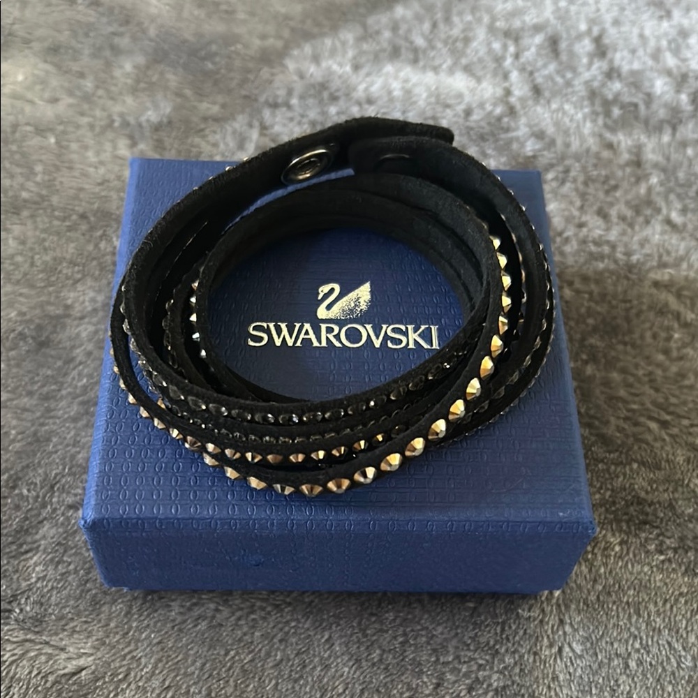 Swarovski black and rose gold slake bracelet